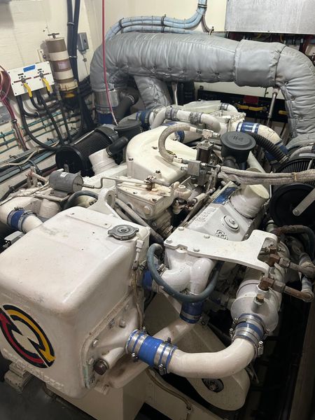 1985 Hatteras 58' S 2