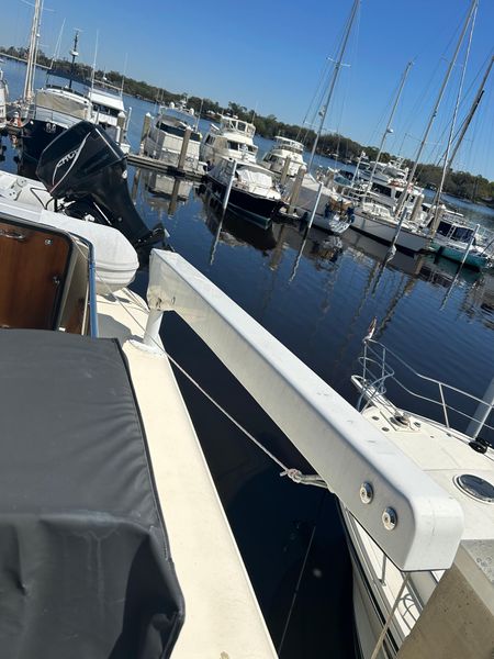 1985 Hatteras 58' S 2