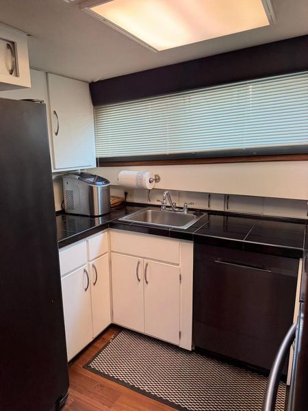 1985 Hatteras 58' S 2