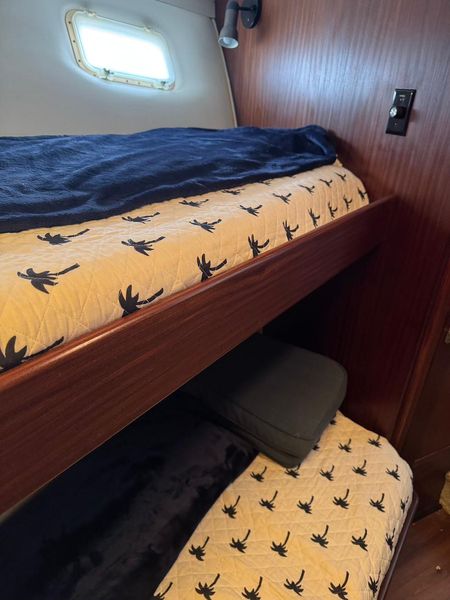 1985 Hatteras 58' S 2