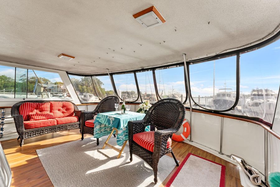 1985 Hatteras 58' S 2