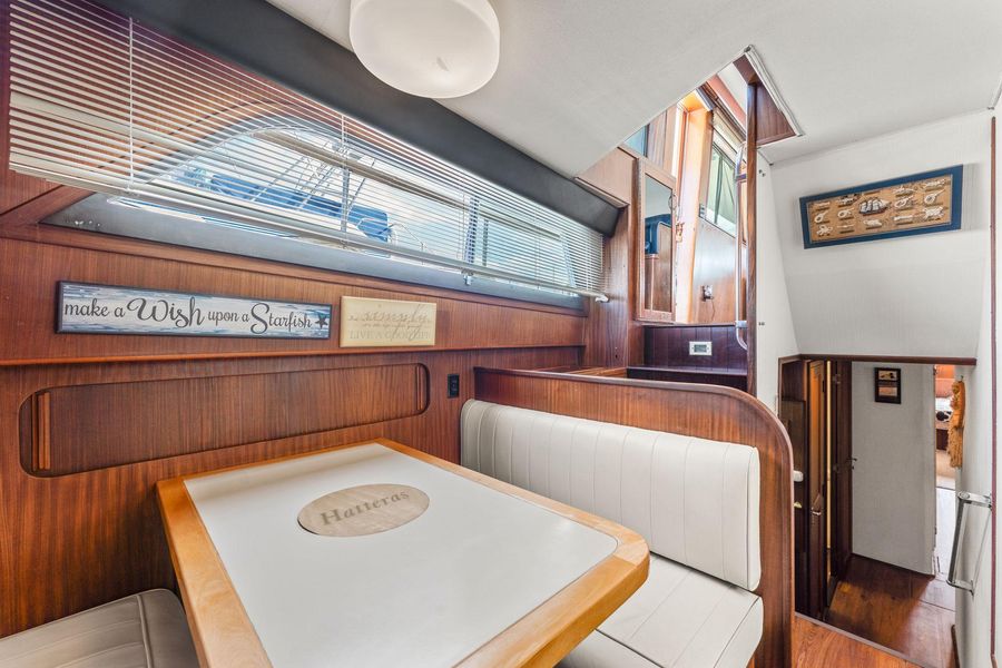 1985 Hatteras 58' S 2