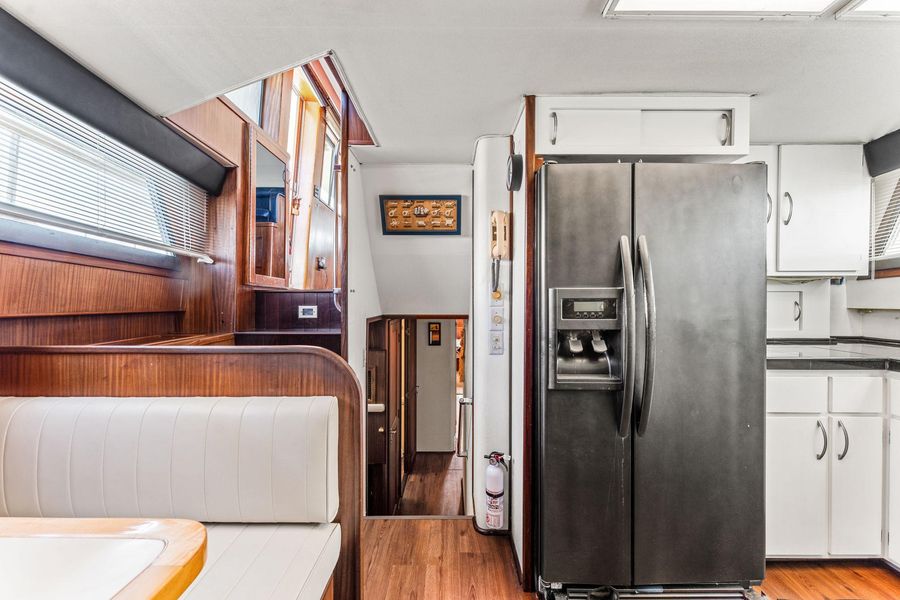 1985 Hatteras 58' S 2