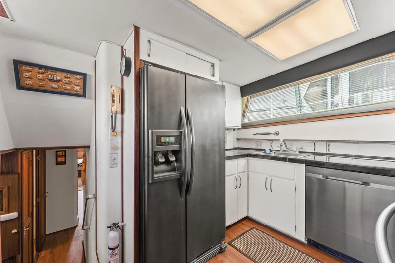 Safe Havens Yacht Photos Pics 