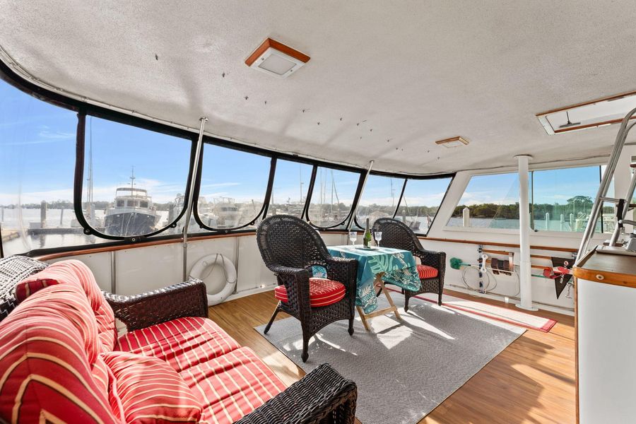 1985 Hatteras 58' S 2