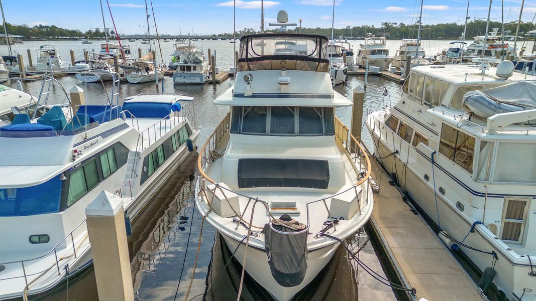 1985 Hatteras 58' S 2