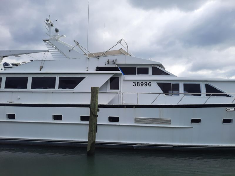 1987 Broward Raised Pilothouse