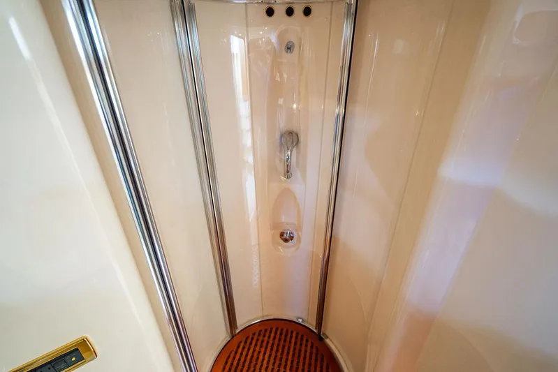 All In Yacht Photos Pics 