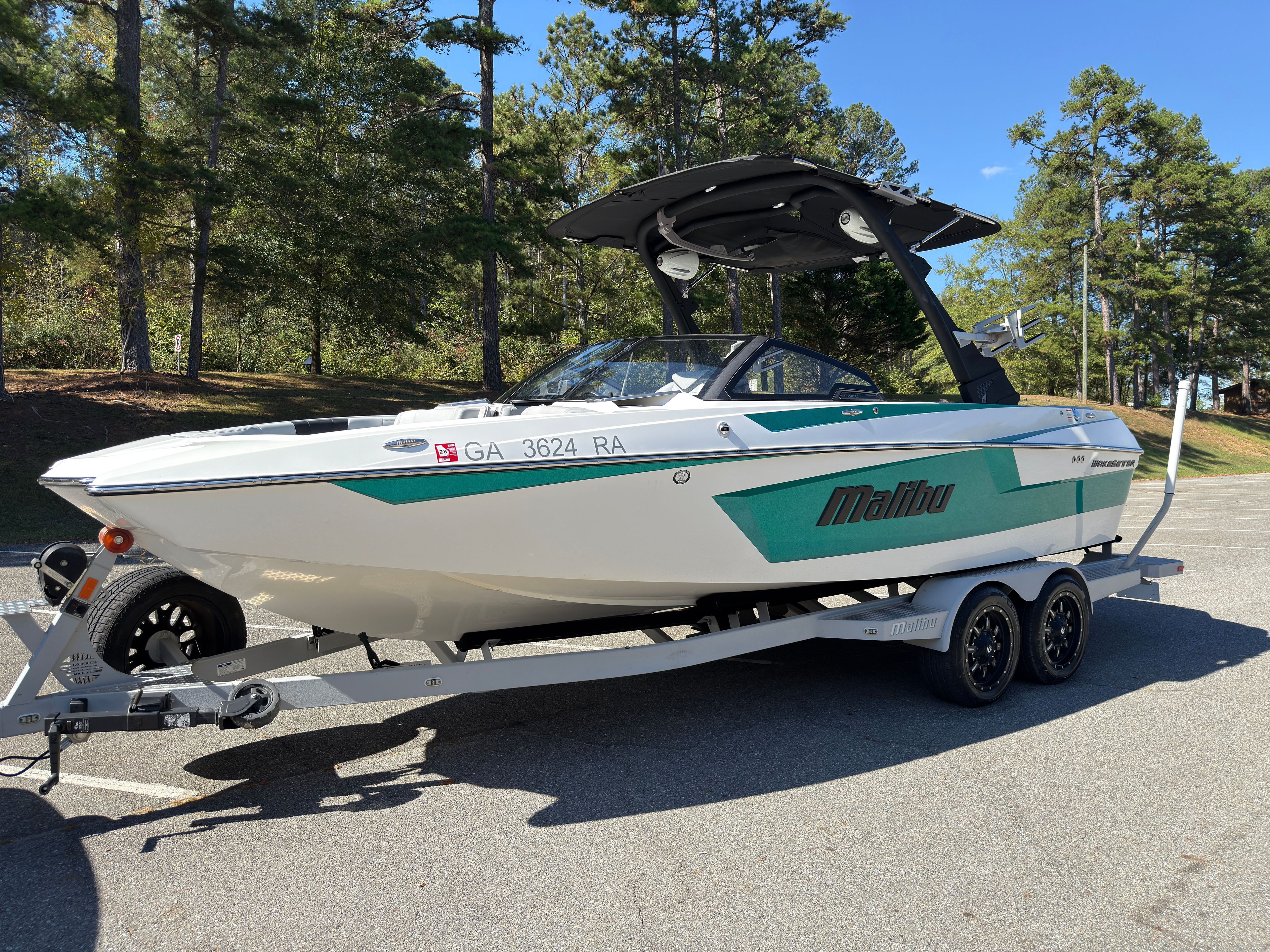 Malibu Wakesetter 23 MXZ