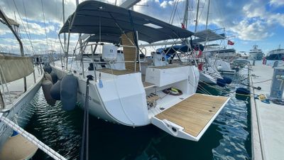 Yacht