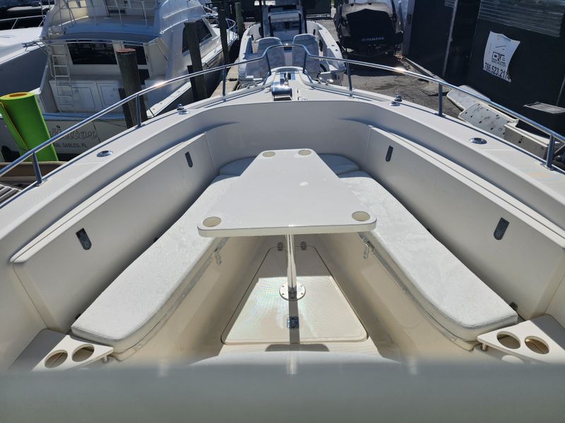 2002 Pursuit 3070 Center Console