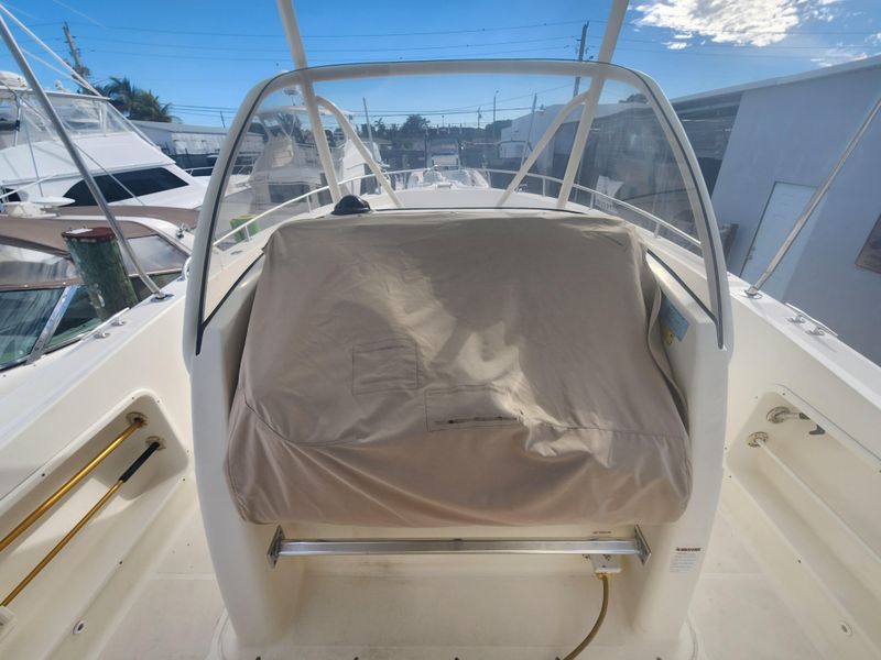 2002 Pursuit 3070 Center Console