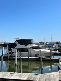 Silverton 43 Motor Yacht
