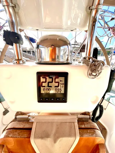 Makasi Yacht Photos Pics Tartan 4100 yacht helm with navigation display, 2008 model, showing course and speed.