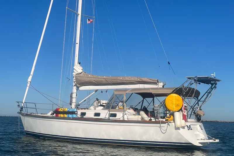 Makasi Yacht Photos Pics 