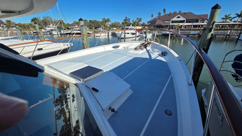 C U Later Yacht Photos Pics DeFever 48 Tri Cabin 1987 docked, sunny day.