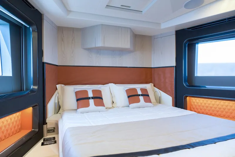 Astondoa 677 Coupé Yacht Photos Pics Astondoa 677 Coupe