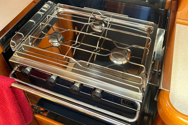 Kells Yacht Photos Pics Stainless steel stove in 1996 Nautor Swan 44 Mk II yacht kitchen.