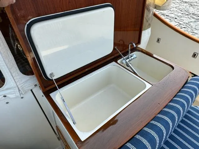 Seas The Day Yacht Photos Pics 