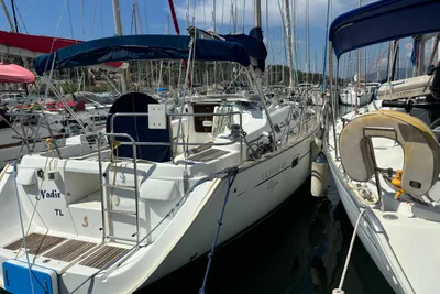 2003 Beneteau Oceanis 423