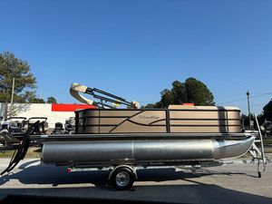 2025 Bentley Legacy 220 Cruise Pontoon