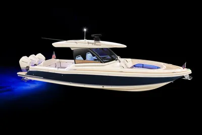 Chris-Craft Calypso 35