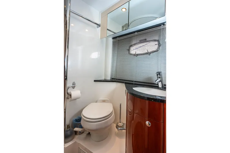 Ami Kids Donation: Meditrina Yacht Photos Pics Luxurious bathroom in 2006 Fairline Targa 47 GT yacht with modern fixtures.