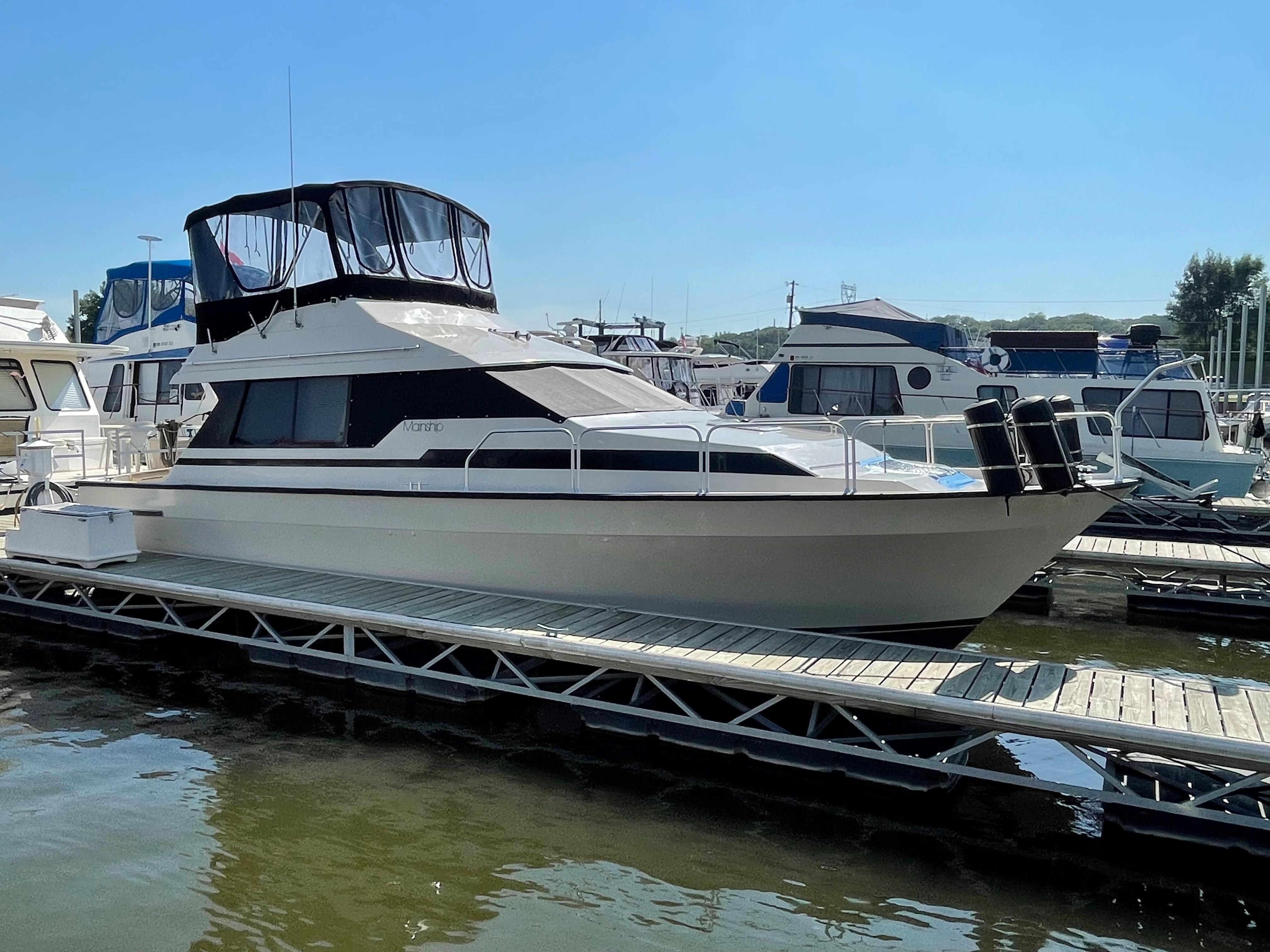 1990 Mainship 35 Convertible Flybridge for sale YachtWorld