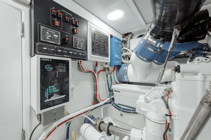 Double R Yacht Photos Pics 