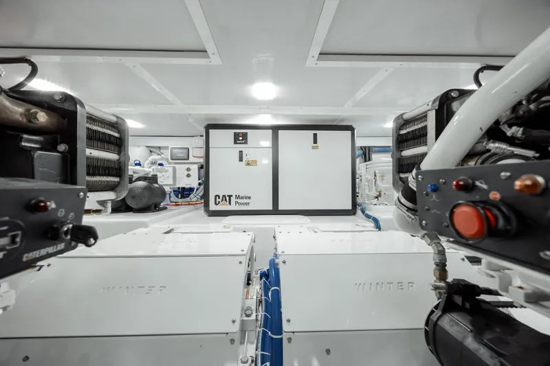 Double R Yacht Photos Pics 