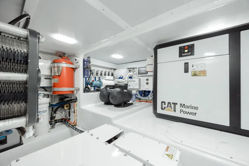 Double R Yacht Photos Pics 