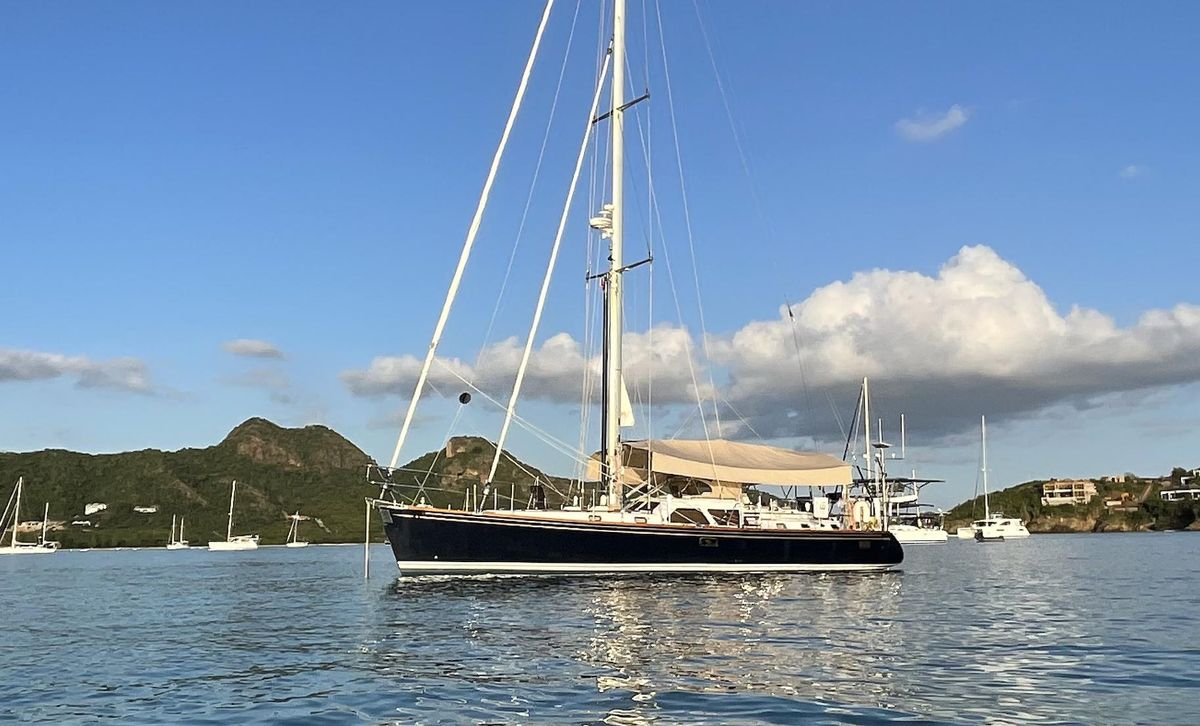 2009 Hylas 54 
