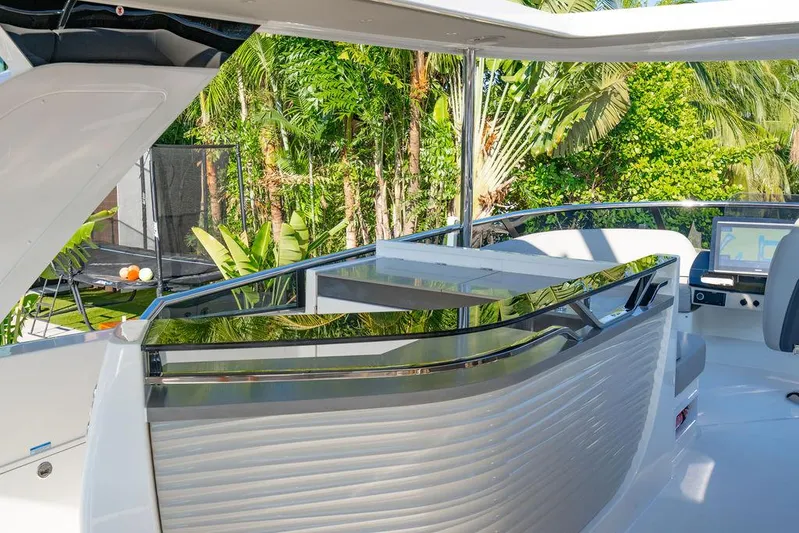 Kingship Yacht Photos Pics 