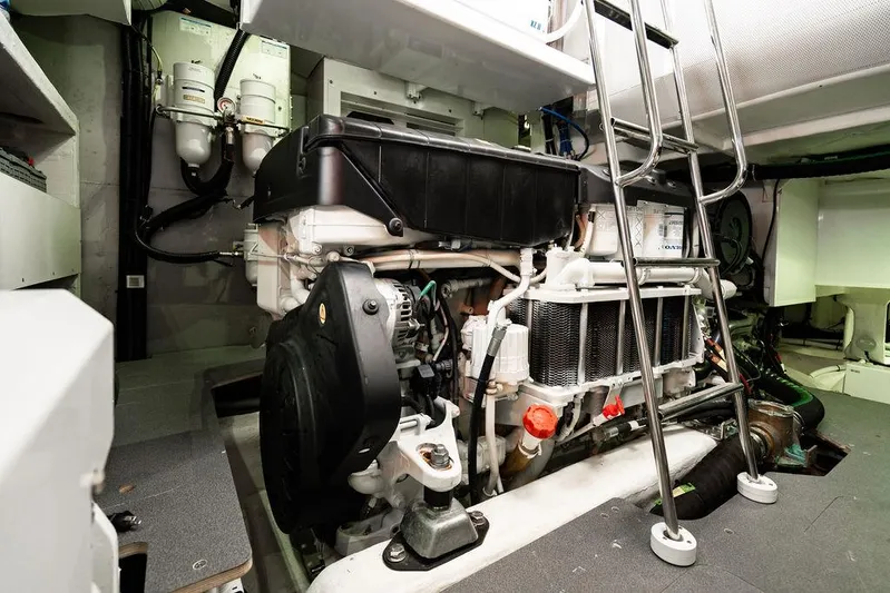 Kingship Yacht Photos Pics 