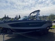 2023 MasterCraft XT24
