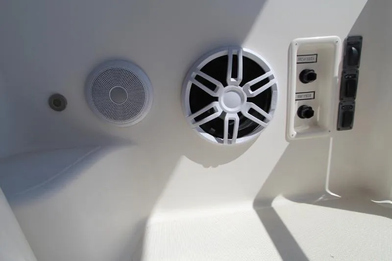  Yacht Photos Pics 2005 Tiara Yachts 3600 Sovran speaker and control panel detail.