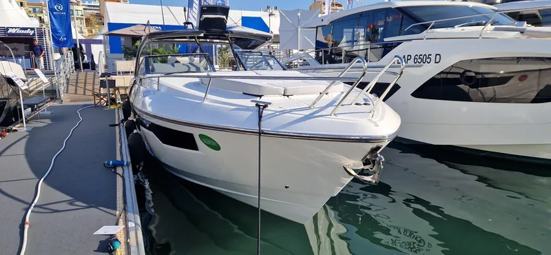  Yacht Photos Pics WINDY 40 Camira RS