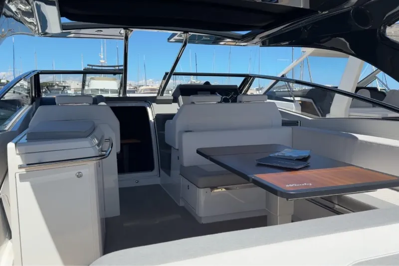  Yacht Photos Pics Windy 40 Camira RS