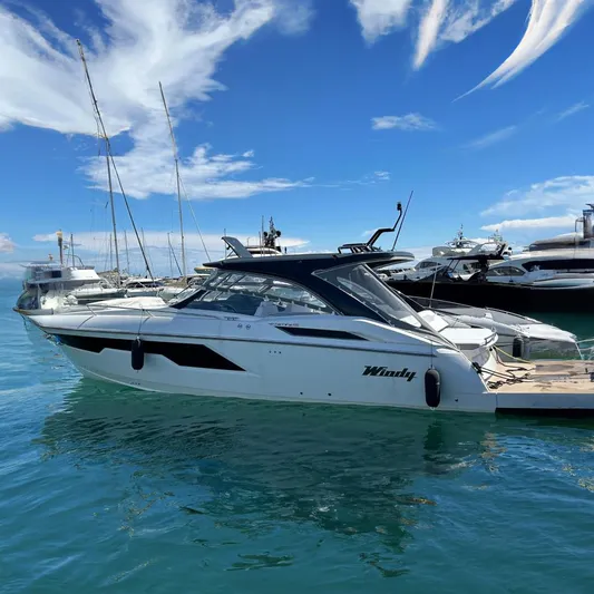  Yacht Photos Pics Windy 40 Camira RS