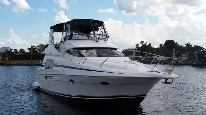 The Perch Yacht Photos Pics Starboard Bow Profile