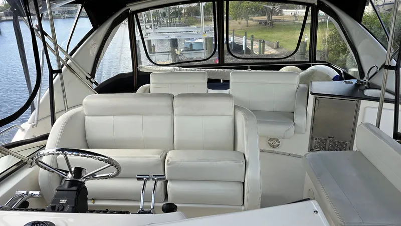 The Perch Yacht Photos Pics Flybridge Aft