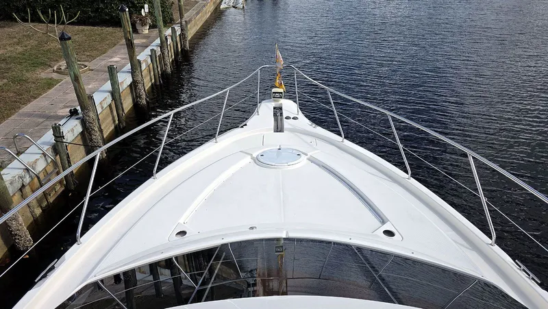 The Perch Yacht Photos Pics Foredeck Forward