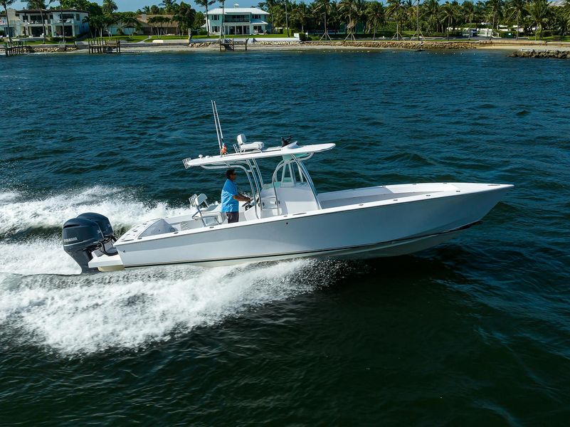 1995 Jupiter 31 Center Console