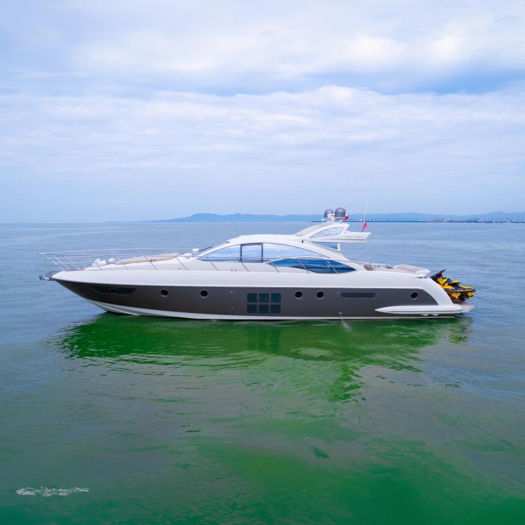 Azimut 62S