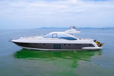 Azimut 62S