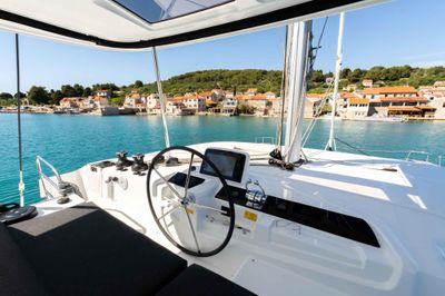 Yacht
