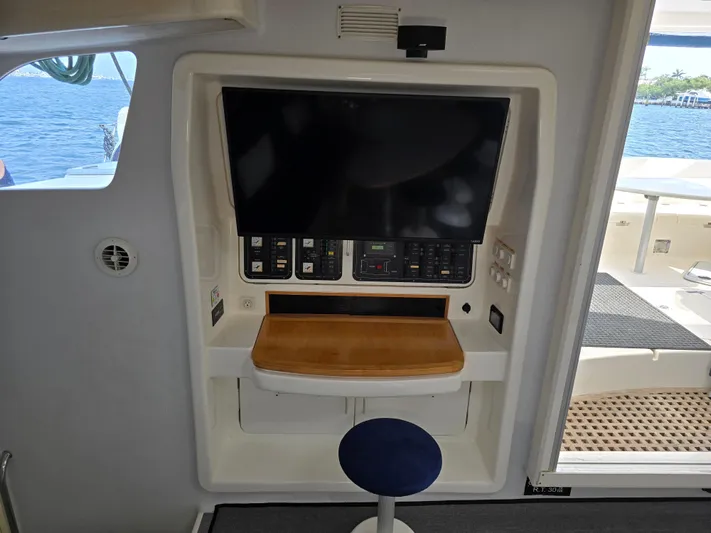 Kairos Yacht Photos Pics 