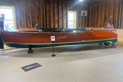 Hacker-Craft 26' Runabout