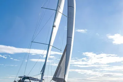 2023 Jeanneau 65 Yacht