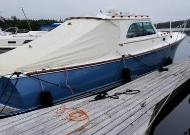 Hinckley Picnic Boat EP